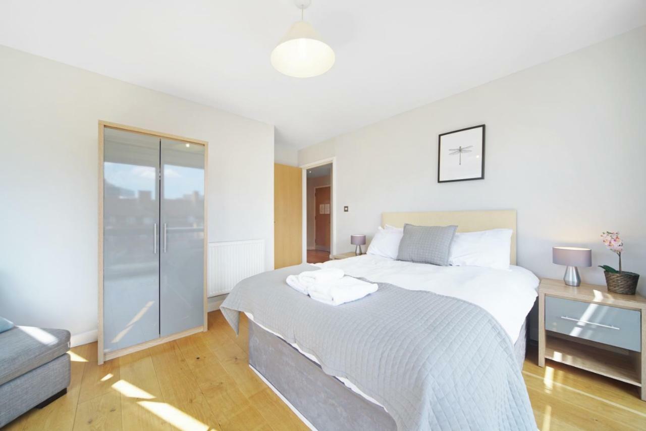 2 Bed Executive Penthouse Near Liverpool Street Free Wifi By City Stay Aparts ロンドン エクステリア 写真