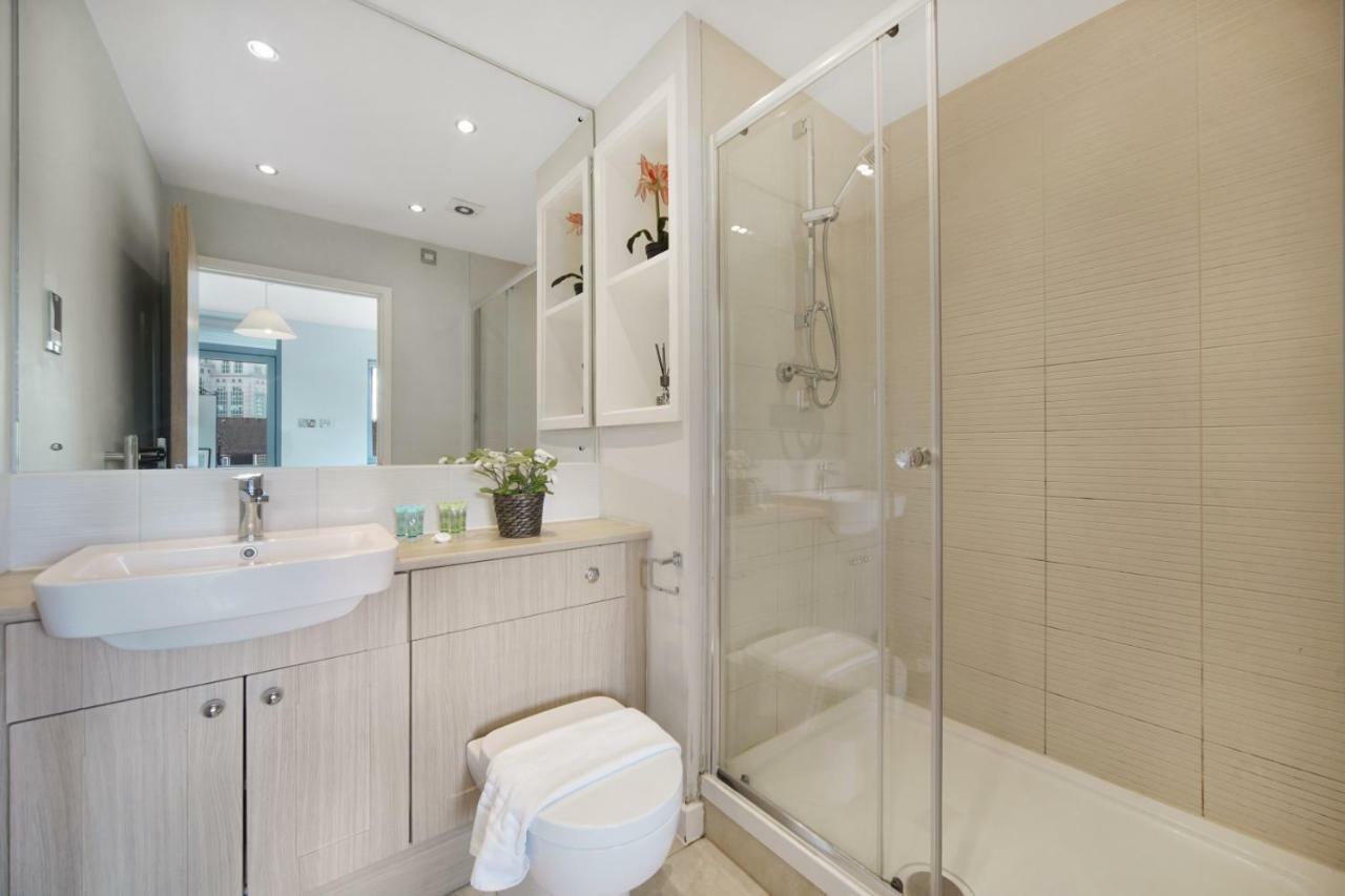 2 Bed Executive Penthouse Near Liverpool Street Free Wifi By City Stay Aparts ロンドン エクステリア 写真