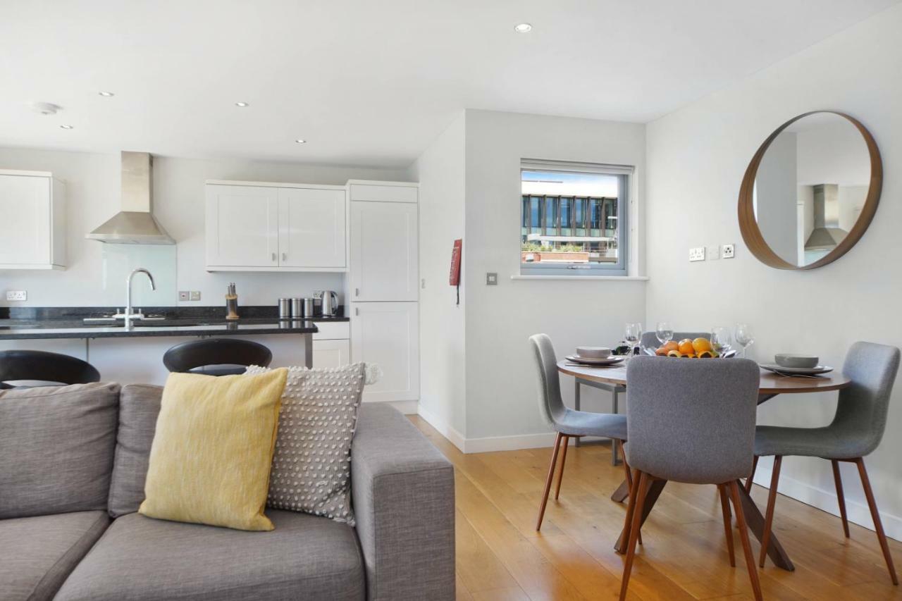 2 Bed Executive Penthouse Near Liverpool Street Free Wifi By City Stay Aparts ロンドン エクステリア 写真